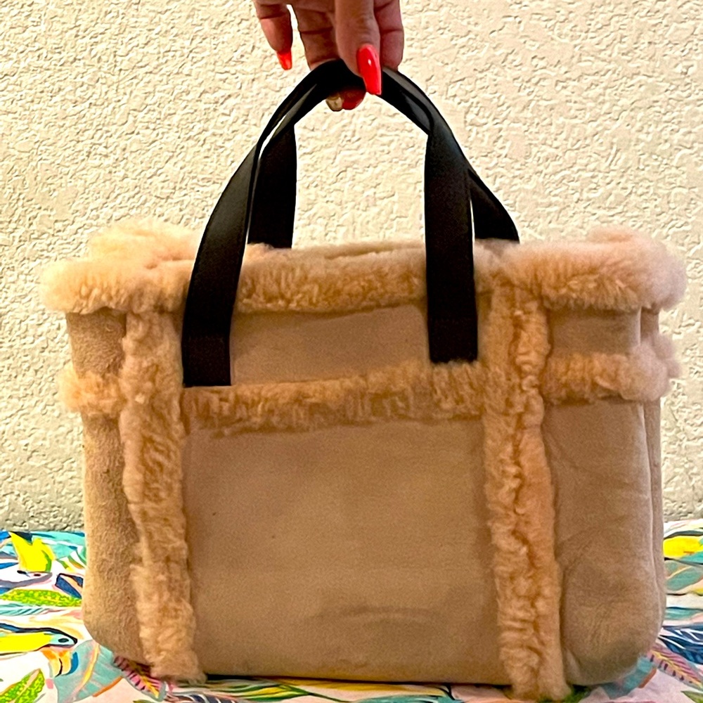 UGG Hand Bag - Picture 10 of 13